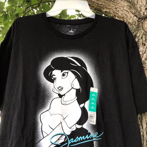 NWT Disney Jasmine Dreamy Black and White Tee XL - Picture 7 of 8